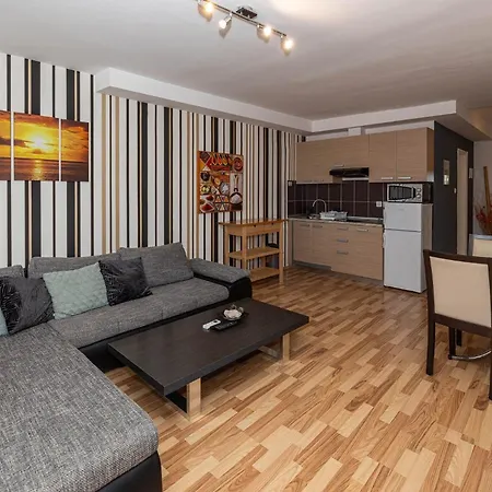 Апартаменты Novoselic