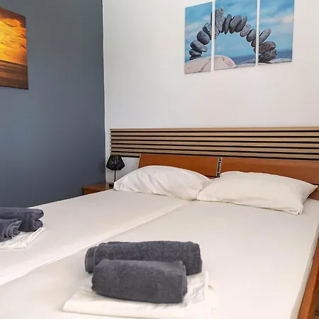 Novoselic Апартаменты