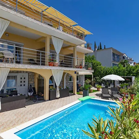 Novoselic Апартаменты *