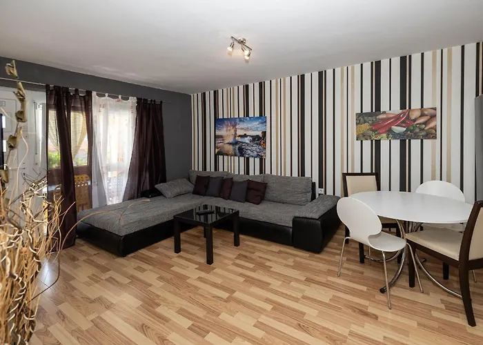 Διαμέρισμα Novoselic