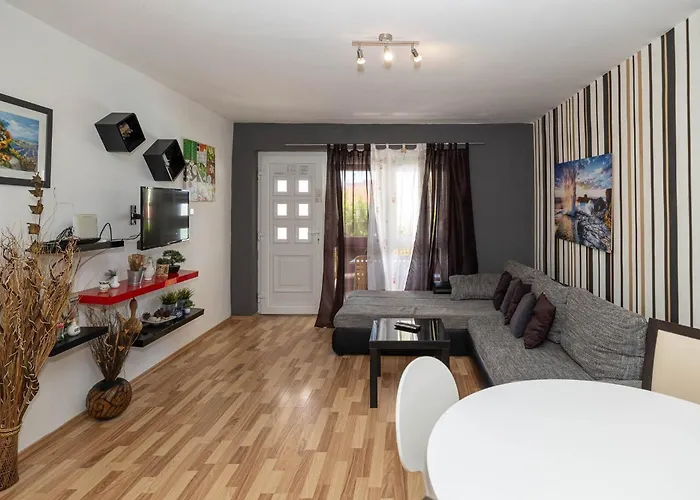 Novoselic Apartment Dramalj